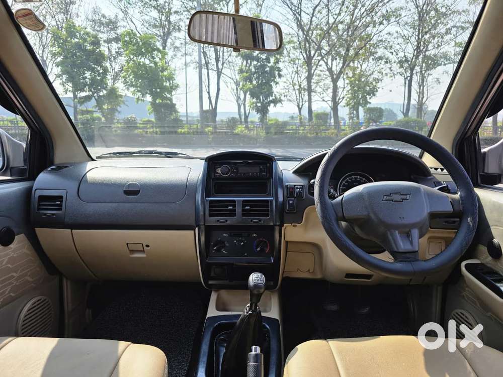 Chevrolet Tavera Neo Lt-l - 9 Seats Bsiii, 2015, Diesel