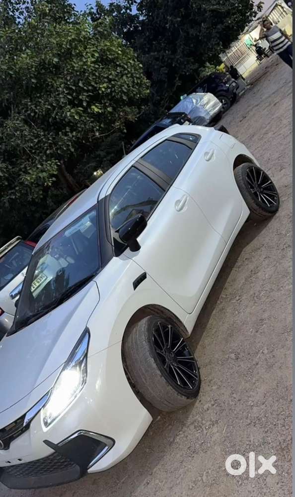Toyota Glanza Petrol Manual 2025 December Registerd