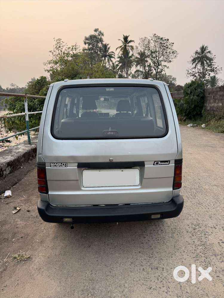 Maruti Suzuki Omni 5 Seater Std, 2012, Petrol