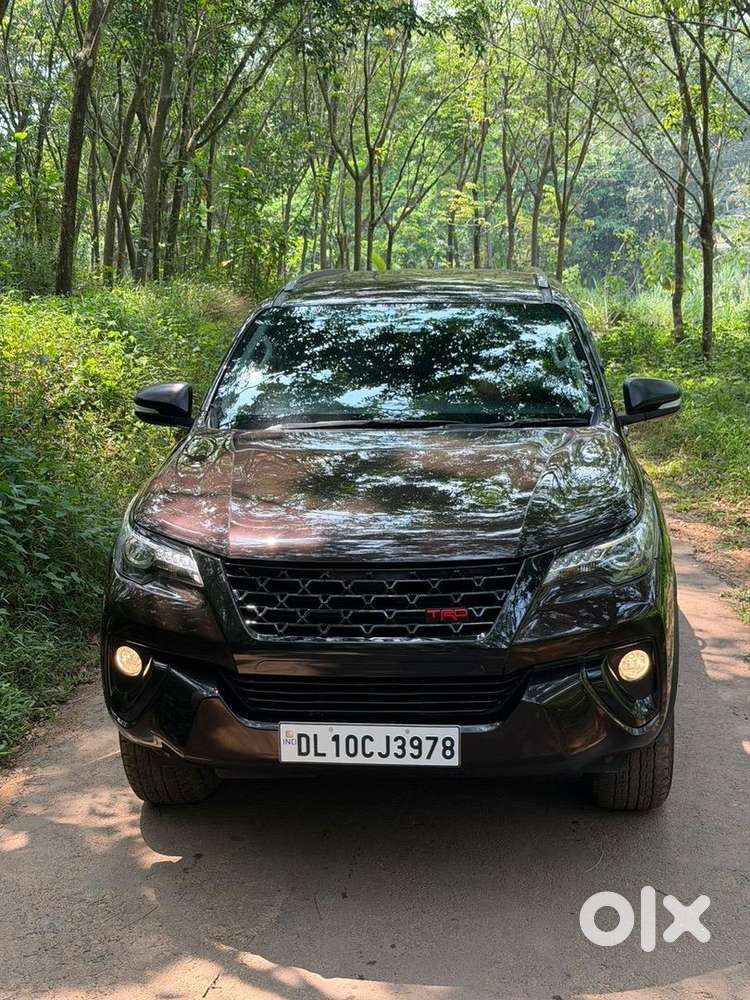 Toyota Fortuner 2017 Diesel 195000 Km Driven
