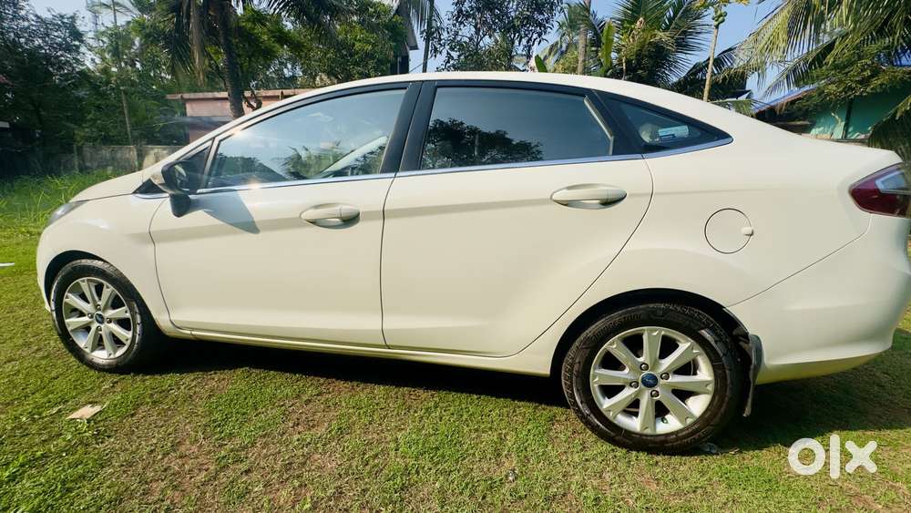 Ford Fiesta 1.5 Titanium Petrol At, 2012, Petrol