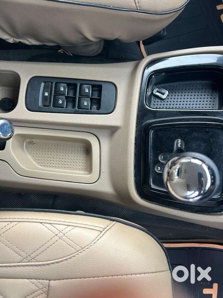 Mahindra Tuv 300 T8, 2017, Diesel