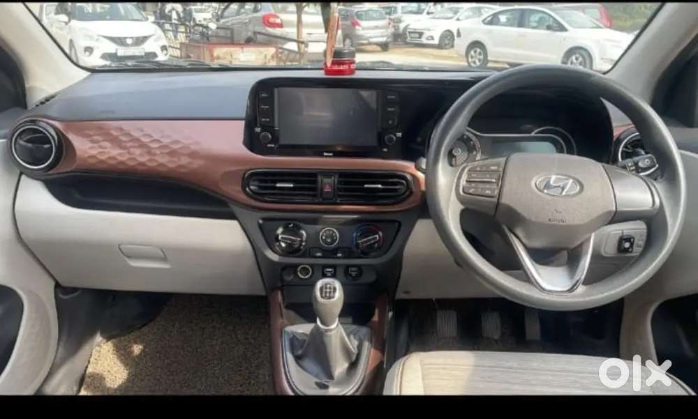 Hyundai Aura 2022 Petrol 62000 Km Driven Push Butten Start Keyless