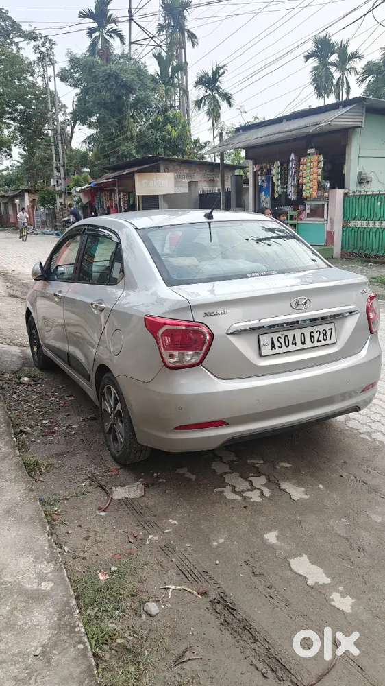 Hyundai Xcent 2016 Petrol 74000 Km Driven