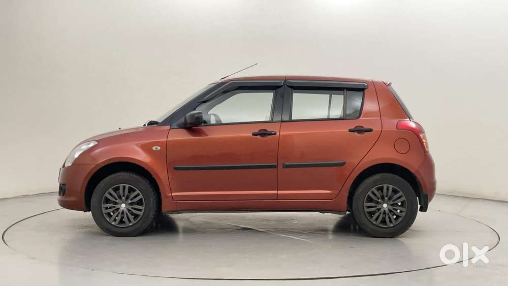 Maruti Suzuki Swift 2004-2010 Vxi Bsiv, 2011, Petrol