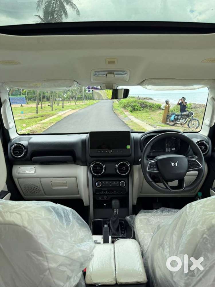 Mahindra Thar Roxx Mx5 Petrol At 2wd, 2025, Petrol