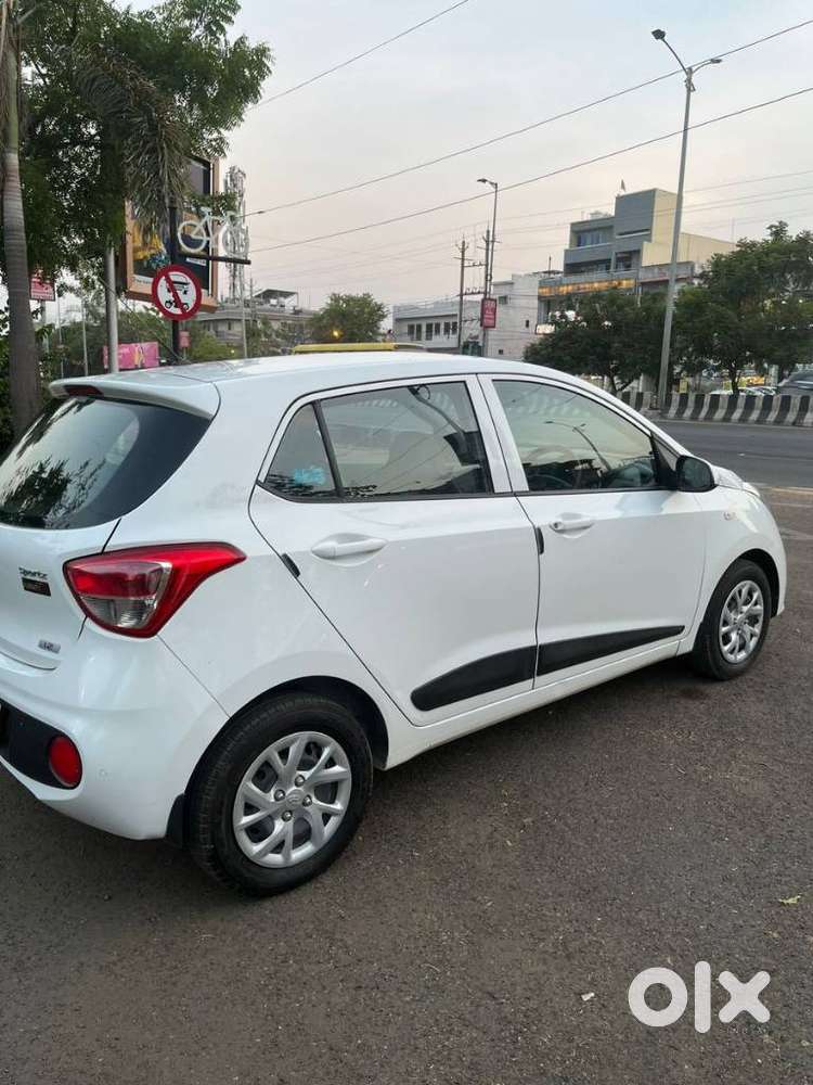 Hyundai Grand I10 Sportz Edition, 2017, Petrol