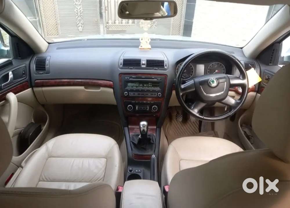 Skoda Laura Elegance 2010 Diesel Car