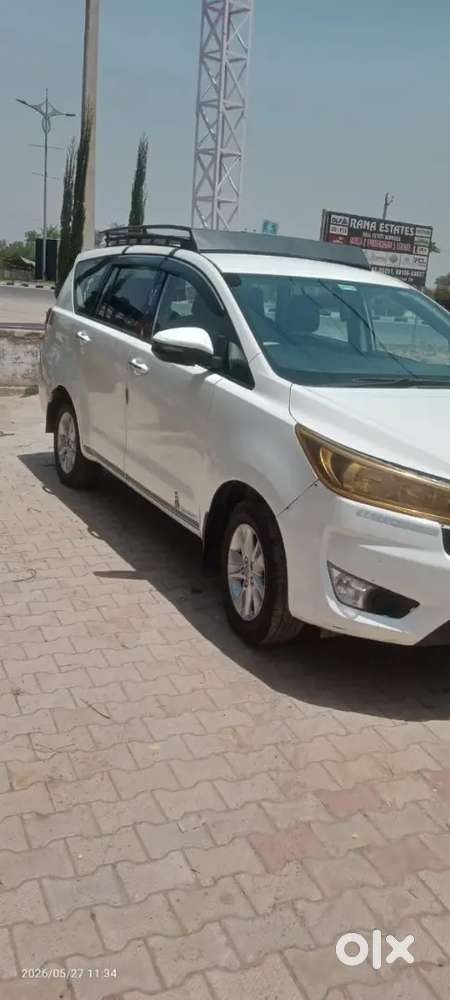 Toyota Innova Crysta 2023