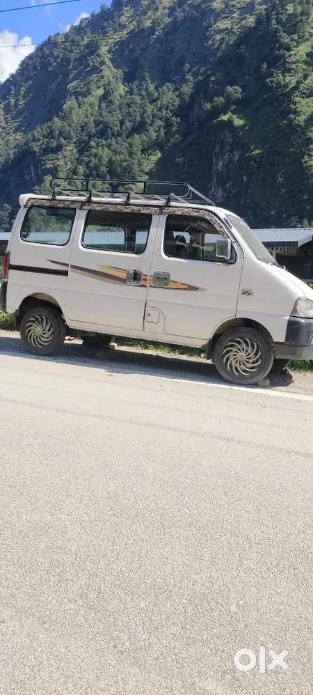 Maruti Suzuki Eeco 5 Str 215 Petrol Manual
