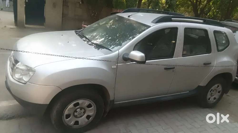 Renault Duster 2015 Petrol 75000 Km Driven