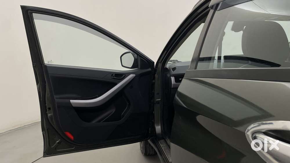 Tata Nexon 1.5 Revotorq Xm (s), 2021, Diesel