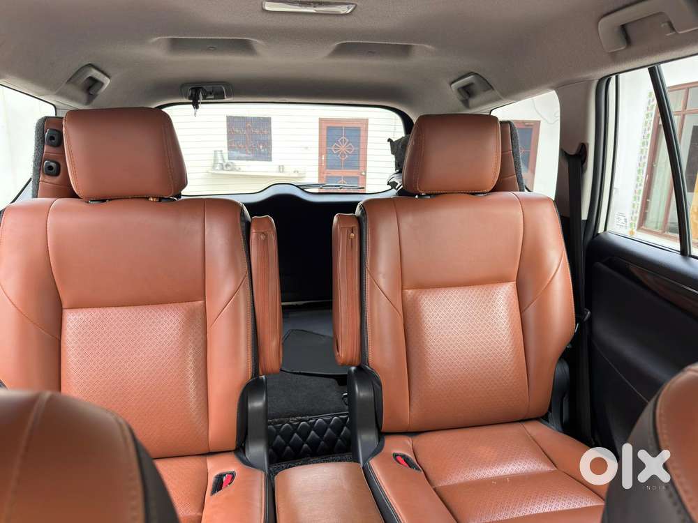 Toyota Innova Crysta 2.4 V, 2018, Diesel