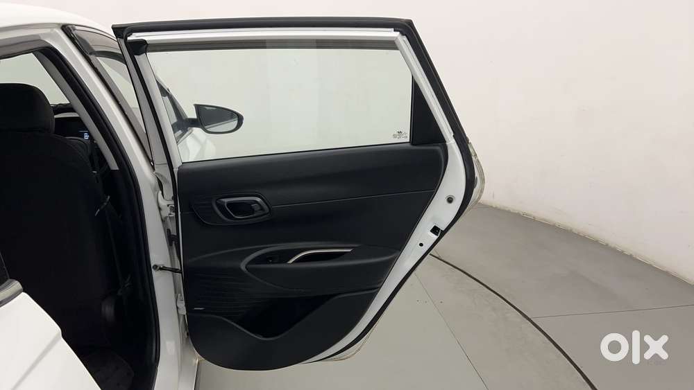 Hyundai I20 Asta (o) 1.2 Ivt, 2023, Petrol