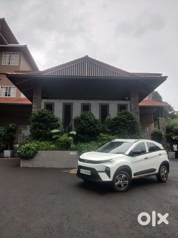 Selling My November 2023 Tata Nexon Smart+ ( Petrol ) In Excellent