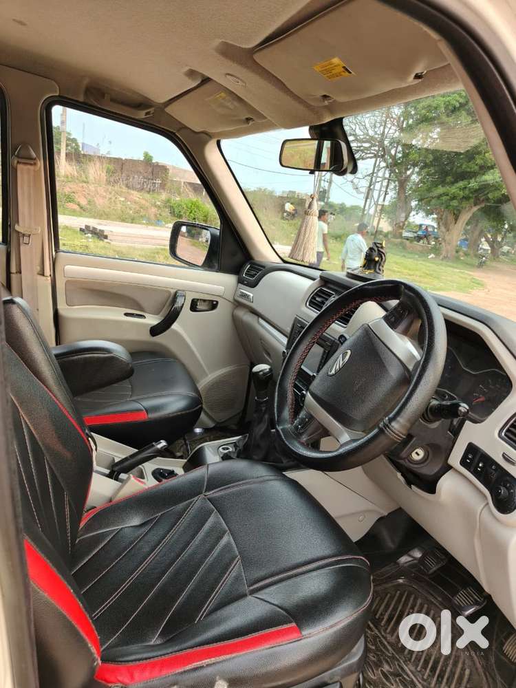 Mahindra Scorpio Intelli Hybrid S10 4wd, 2017