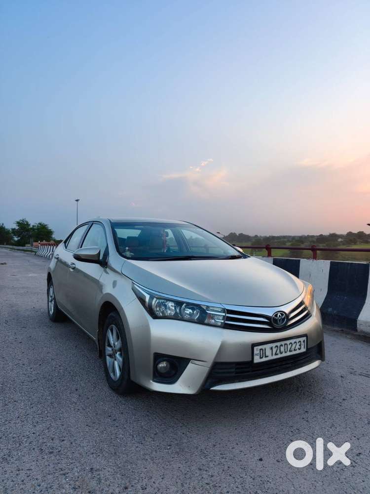 Toyota Corolla Altis 2015