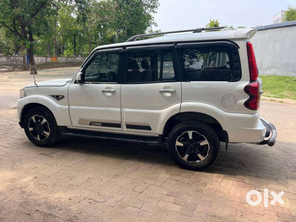 Mahindra Scorpio Classic 2.2 S 11 Mt 7 Cc, 2024, Diesel