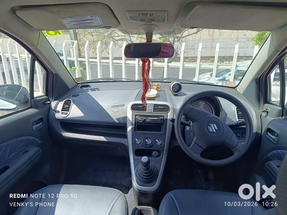 Maruti Suzuki Ritz Vxi, 2011, Petrol