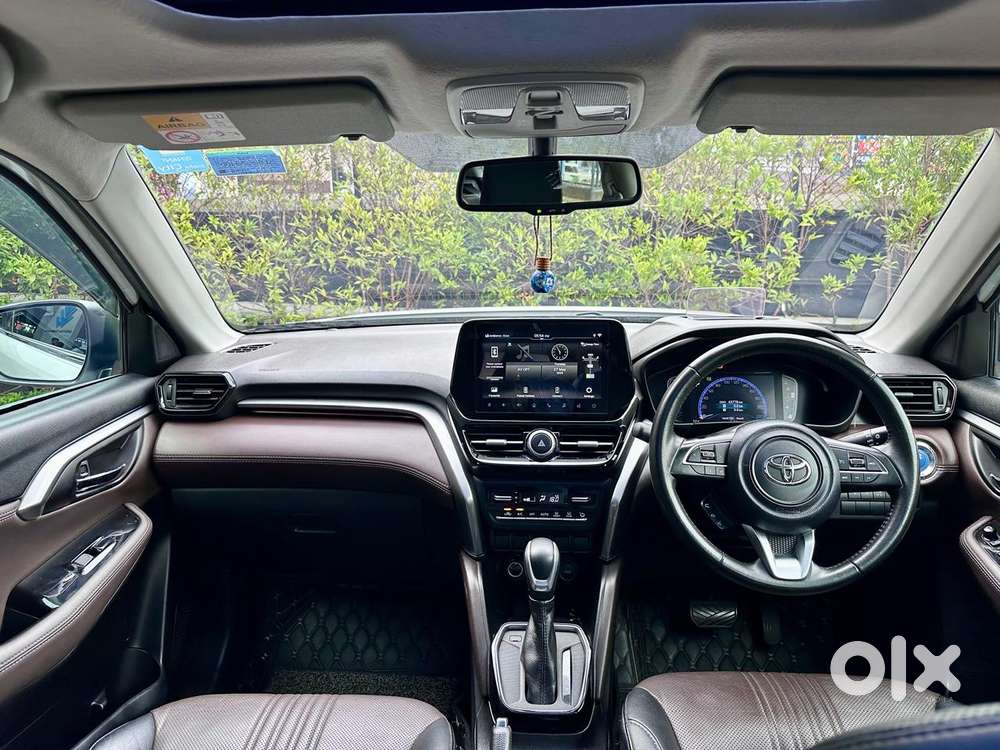 Toyota Urban Cruiser Hyryder 1.5 V Hybrid, 2023, Petrol