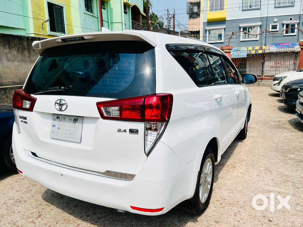 Toyota Innova Crysta 2.8 Gx At 8s, 2018, Diesel