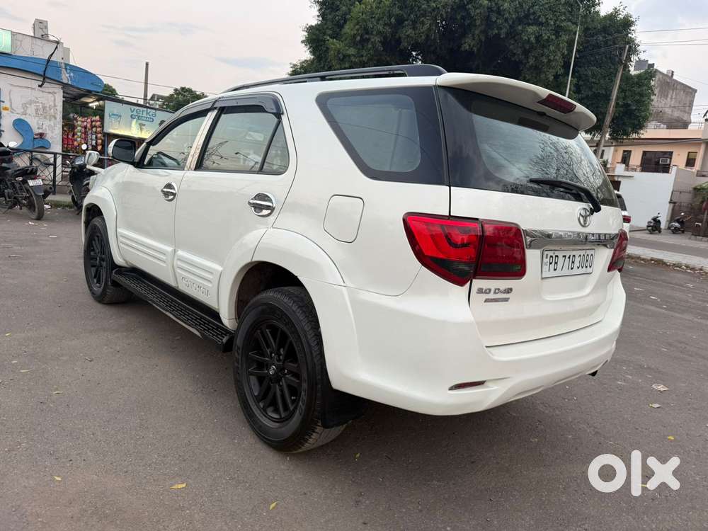 Toyota Fortuner 3.0 4x2 Automatic, 2013, Diesel