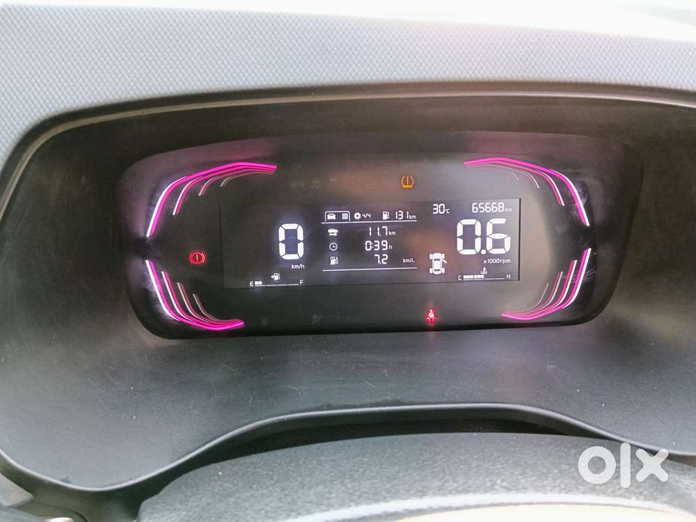 Kia Carens 1.5 Premium 7 Str, 2022, Petrol