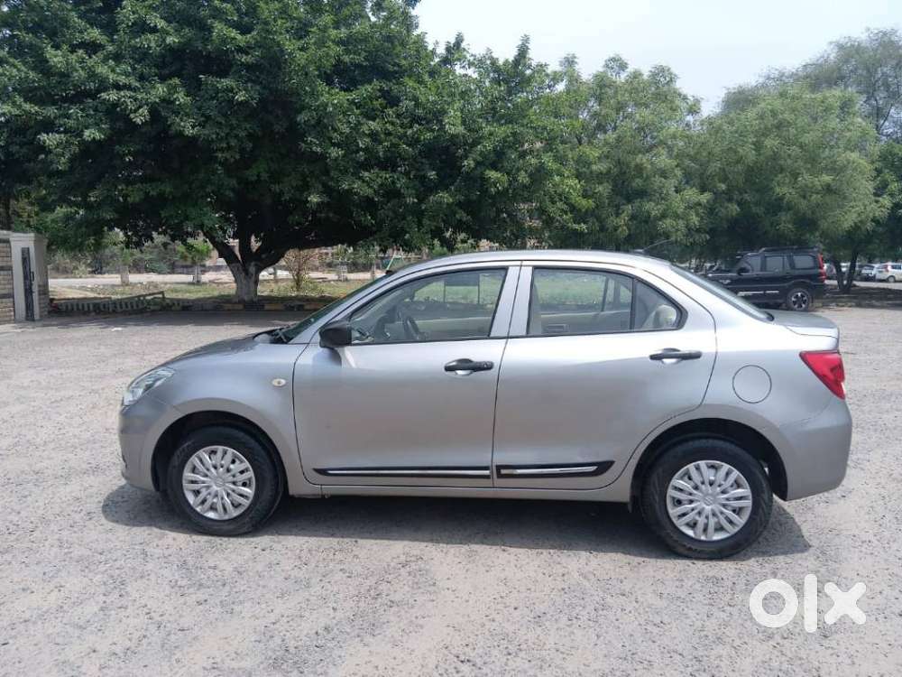 Maruti Suzuki Swift Dzire Lxi Option, 2022, Petrol