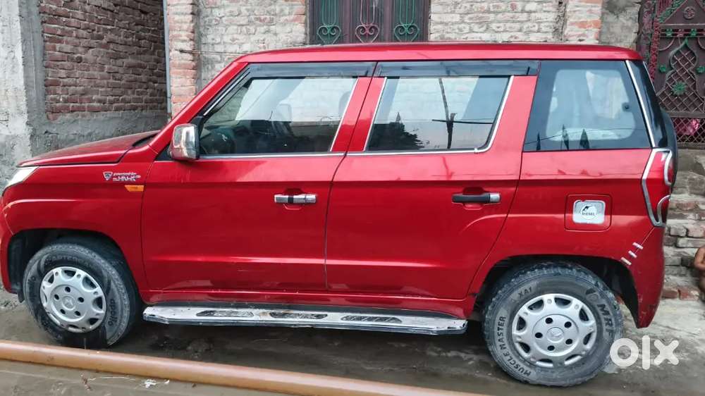 Mahindra Tuv 300