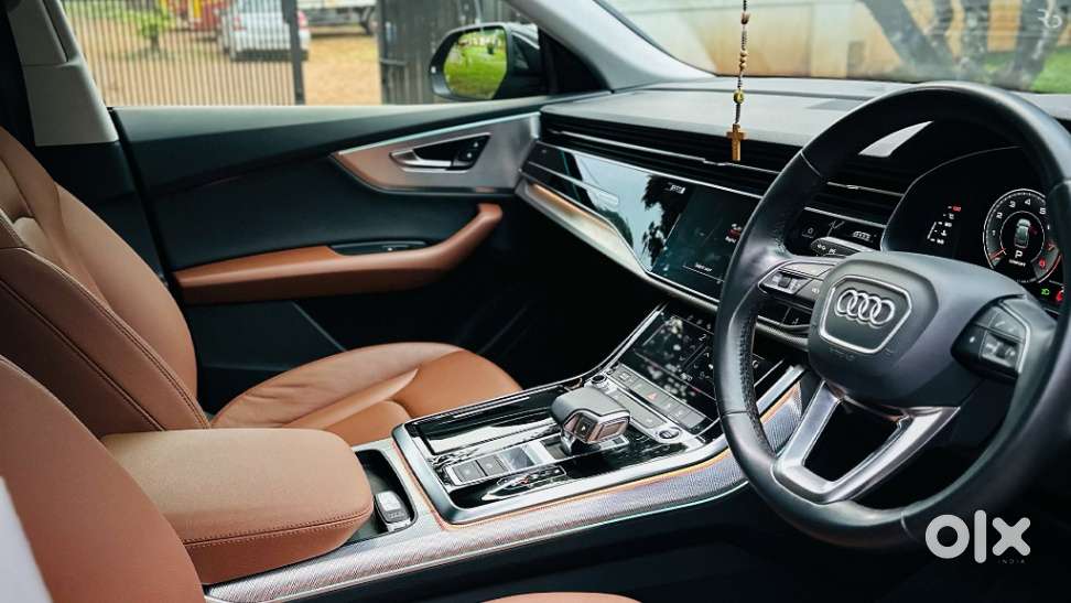 Audi Q8, 2022, Petrol