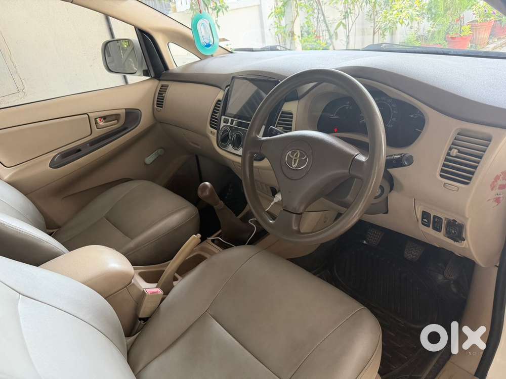 Toyota Innova 2006 Petrol 115000 Km Driven