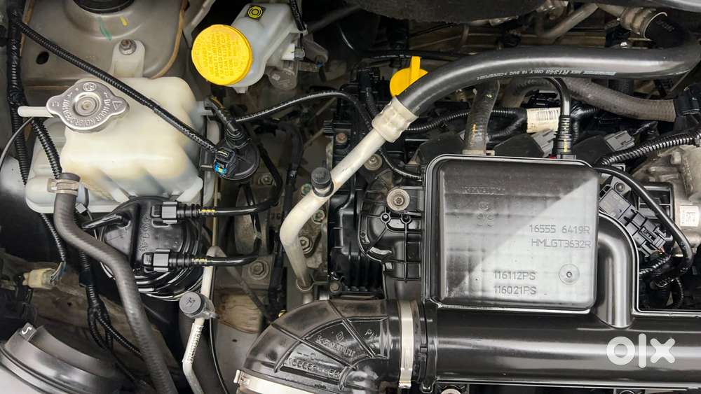 Renault Triber Rxz, 2021, Petrol