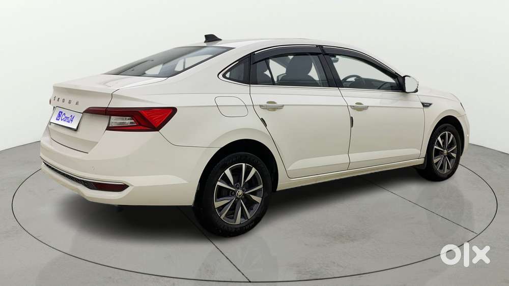 Skoda Slavia 1.0 Tsi Style At, 2024, Petrol