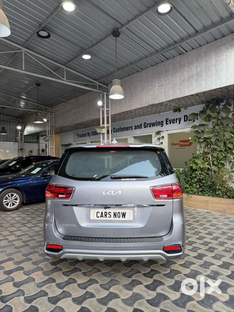 Kia Carnival Premium, 2022, Diesel