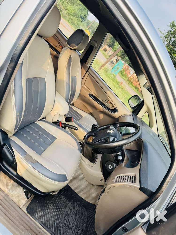 Toyota Innova 2.5 G (diesel) 8 Seater, 2015, Diesel