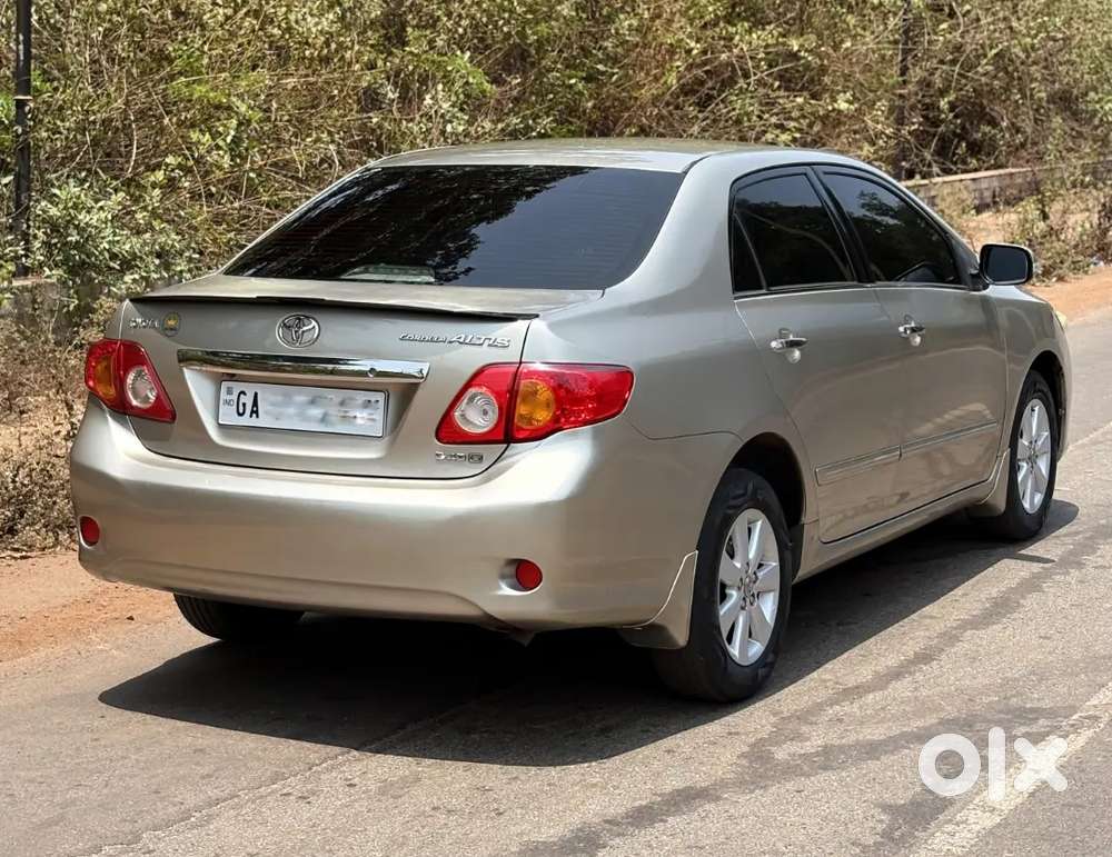 Toyota Corolla Altis Fully Top Model 2011 Diesel 128000 Km Driven