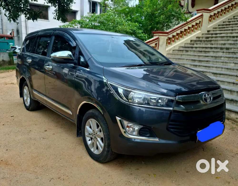Toyota Innova Crysta 2016