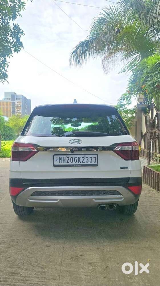 Hyundai Alcazar Signature (o) 7 Seater 1.5 Diesel At Adventure Dual ..