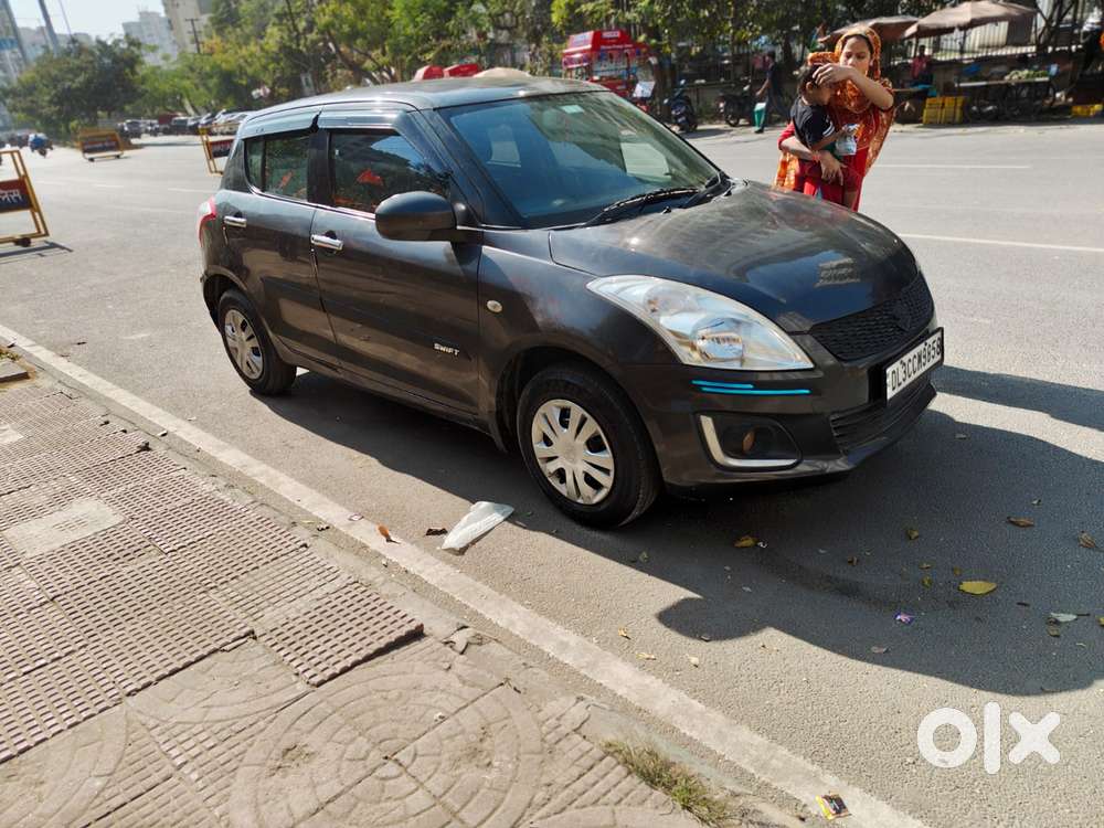 Maruti Suzuki Swift Lxi Optional-o, 2017, Petrol