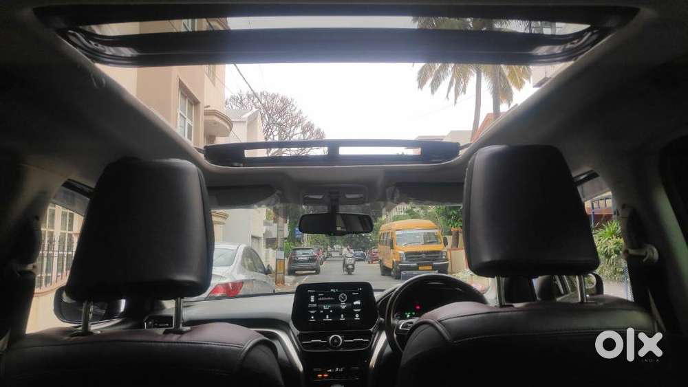 Maruti Suzuki Grand Vitara 1.5 Zeta Plus Intelligent Hybrid Ecvt, 20..