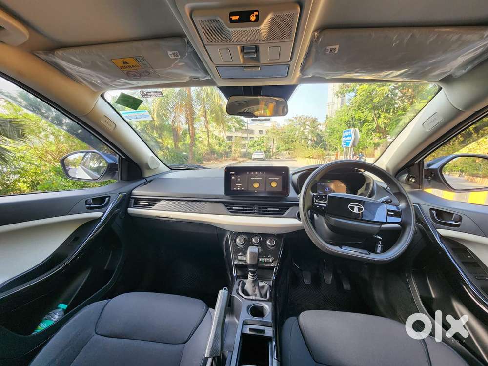 Tata Nexon Pure 1.2 S Revotron Petrol 6 Mt, 2025, Cng & Hybrids
