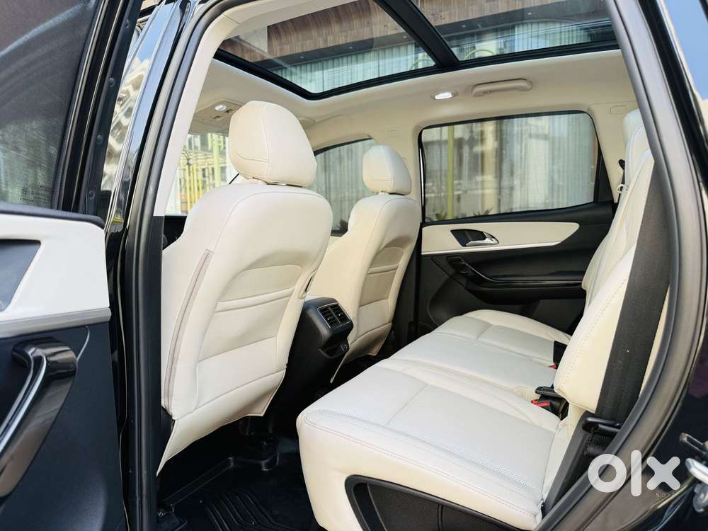 Mahindra Xuv700 2.2 Ax 7 Diesel At Luxury Pack Str, 2024, Diesel