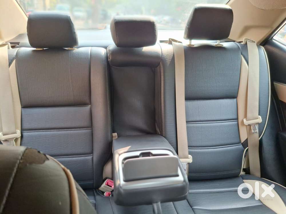 Toyota Corolla Altis G Hv At, 2014, Petrol