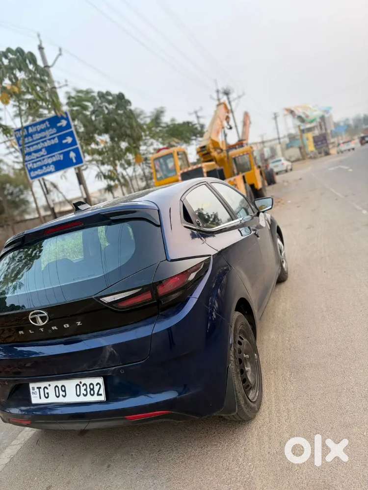 Tata Altroz 2024 Petrol Well Maintained