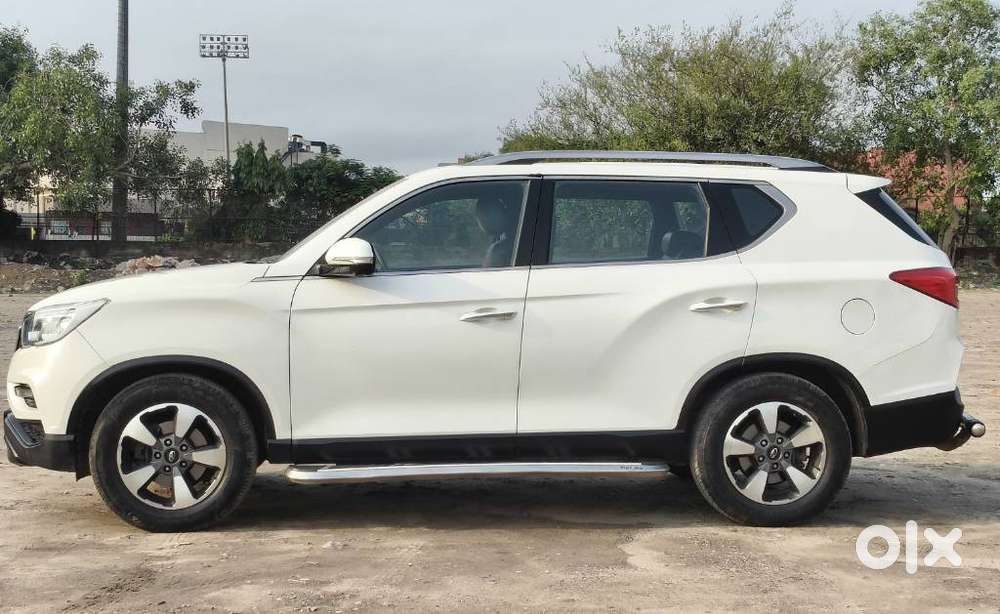 Mahindra Alturas G4 4x2 At, 2019, Diesel