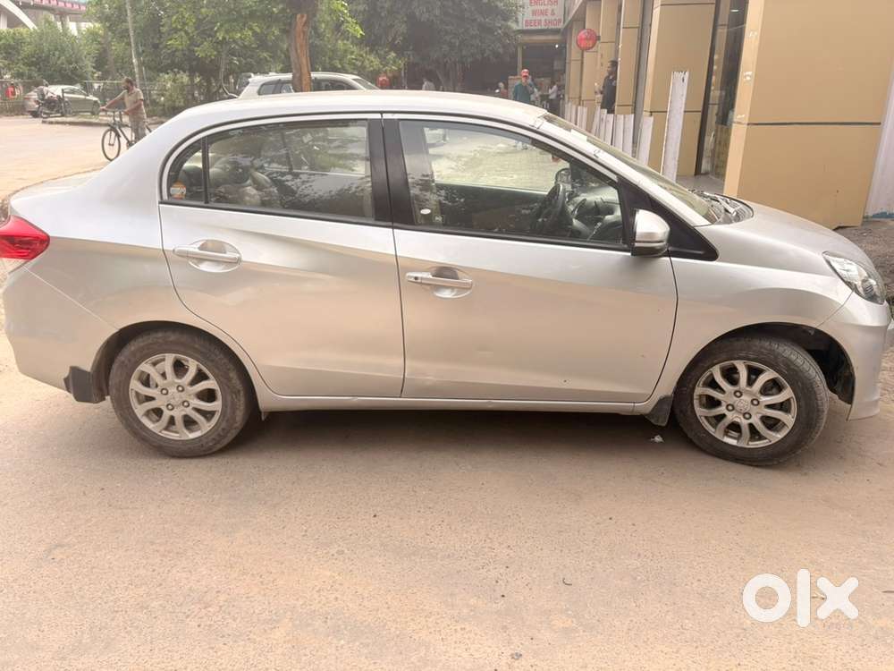 Honda Amaze Petrol 2015