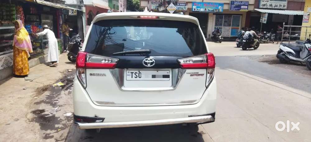 Toyota Innova Crysta 2017