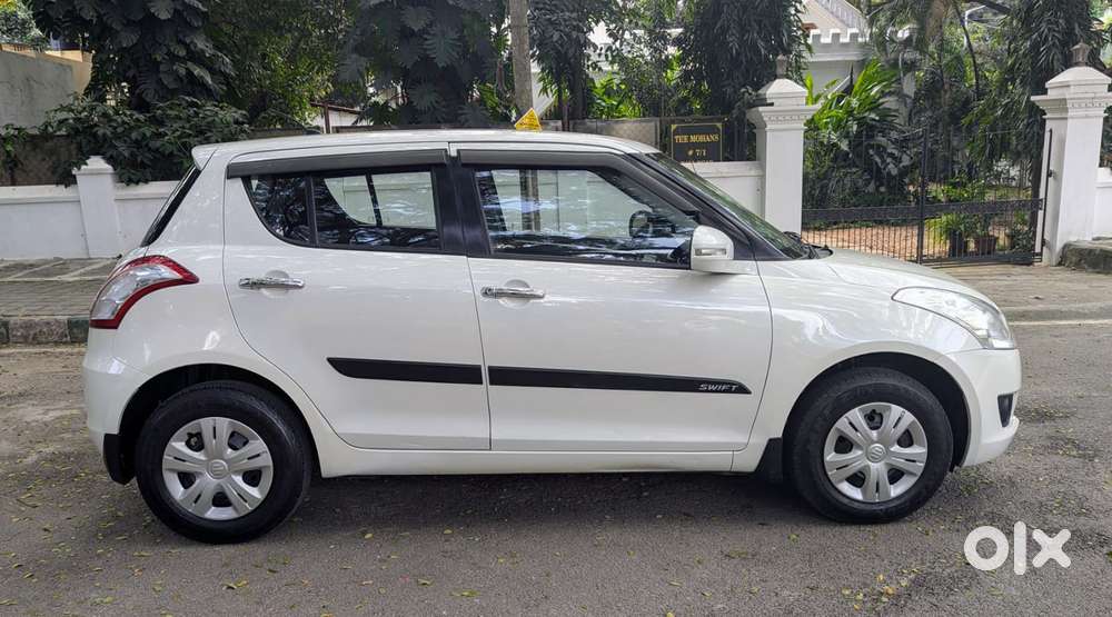 Maruti Suzuki Swift Vxi, 2016, Petrol