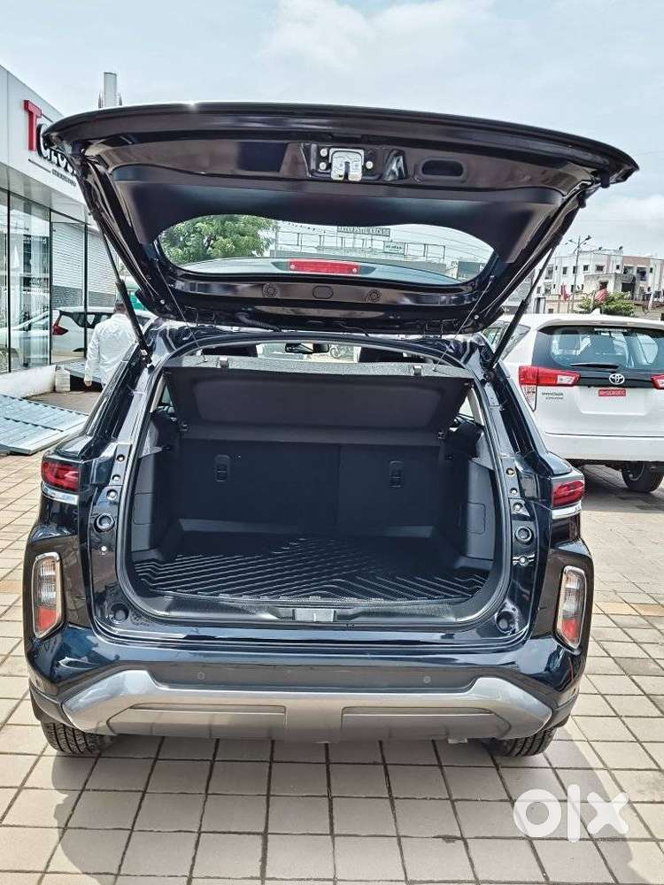 Toyota Urban Cruiser Hyryder 1.5 V Neo Drive At, 2024, Petrol