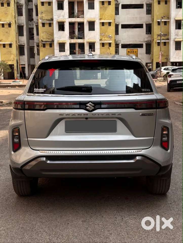 Maruti Suzuki Grand Vitara 1.5 Alpha Plus Intelligent Hybrid Ecvt, 2..